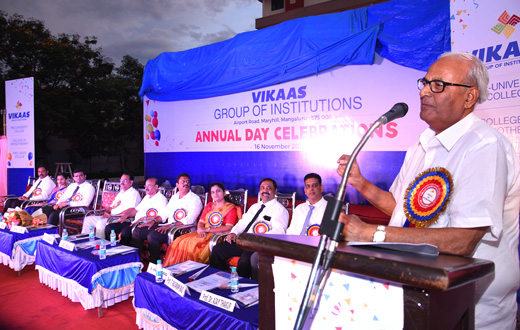 Vikaas pu college